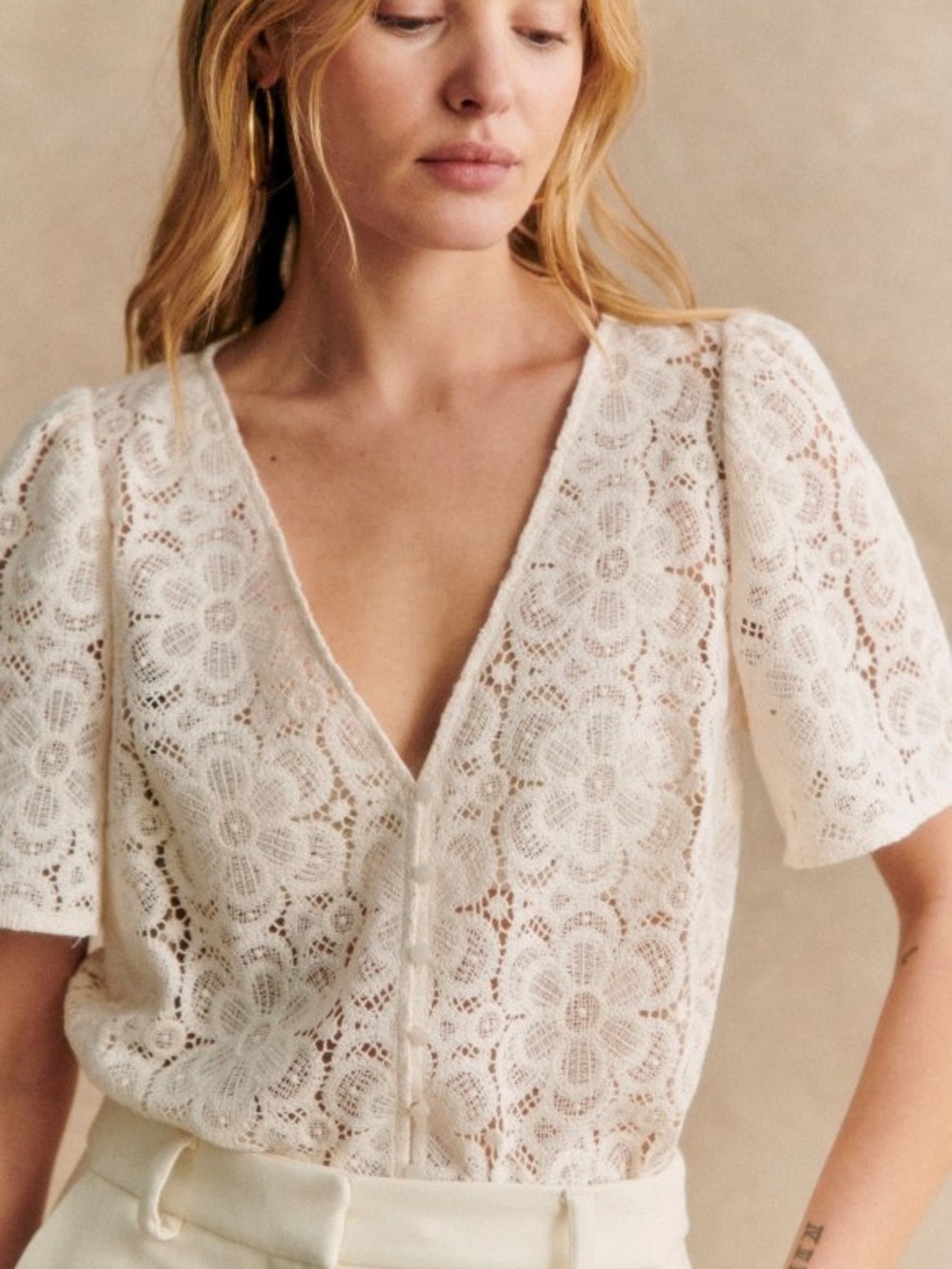 Sézane Emma Blouse Size 36 US 4 in Ecru Lace Organic Cotton V-Neck